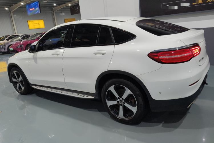 Used Mercedes-Benz GLC Coupe 2019 GLC 200 4MATIC Coupe SUV
