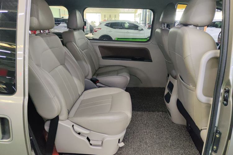 Used FORTHING Lingzhi 2020 M5L 1.6L Luxury 7-Seater
