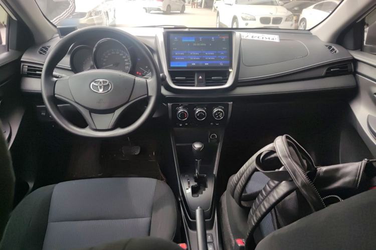 TDK.VehicleDetails.img