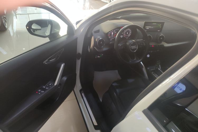 Used Audi Q2L 2018 35 TFSI Luxury Prestige Version China VI
