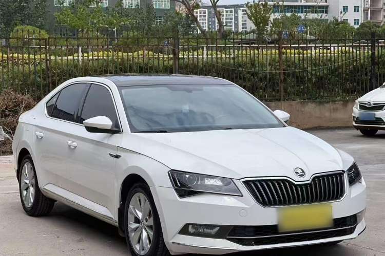 Used Skoda Superb 2016 TSI330 DSG Innovation Edition
