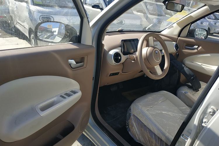 Used Wuling Hongguang MINIEV 2025 Four-Door Version Advanced Edition
