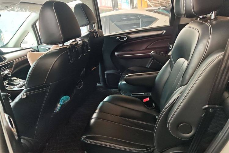 Used GAC Trumpchi M6 2021 PRO 270T DCT Luxury Edition
