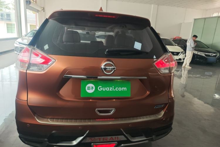 Used Nissan X-Trail 2015 2.0L CVT Comfort MAX Edition 2WD
