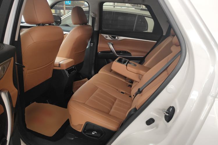 Used Changan CS95 2021 2.0T Two-Wheel Drive Luxury Version
