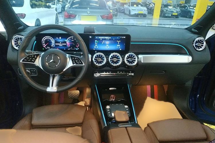 Used Mercedes-Benz GLB 2024 GLB 220 4MATIC
