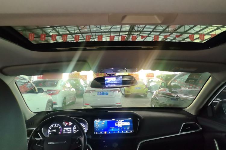 Used Venucia T90 2017 2.0L CVT Smart Edition
