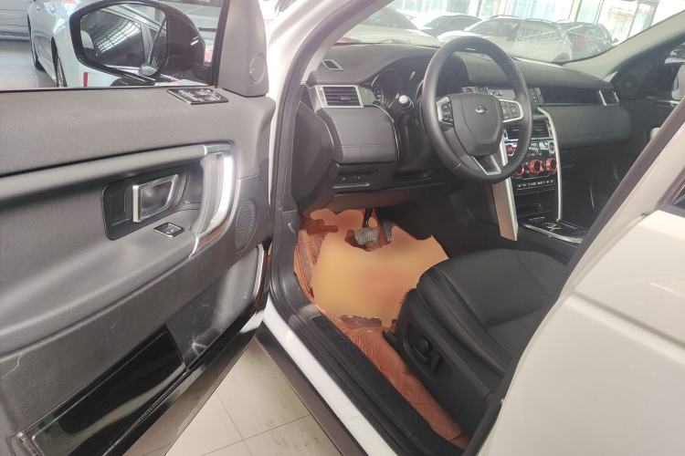 Used Land Rover Discovery Sport 2018 240 PS SE Version
