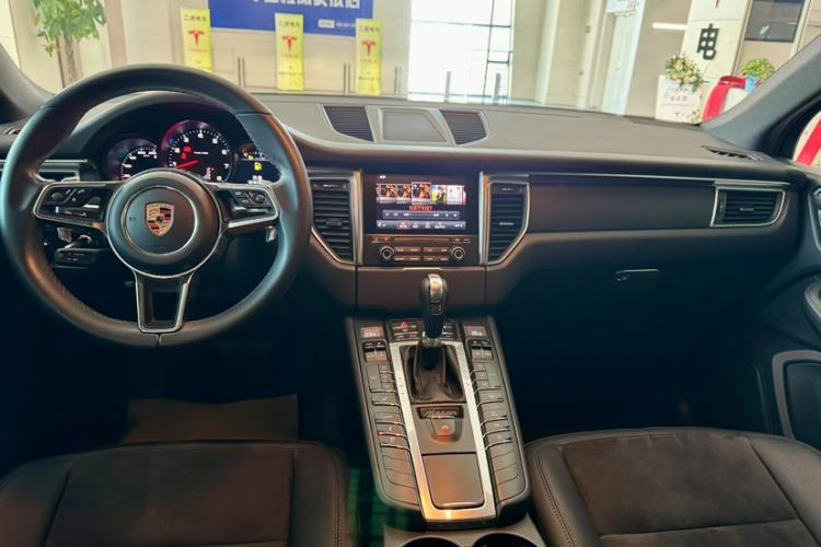 Used Porsche Macan 2017 Macan 2.0T
