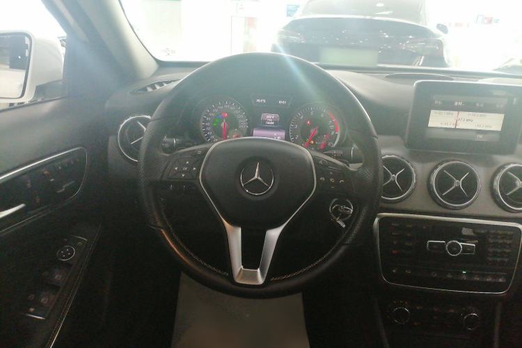Used Mercedes-Benz GLA 2015 GLA 220 4MATIC Fashion Model