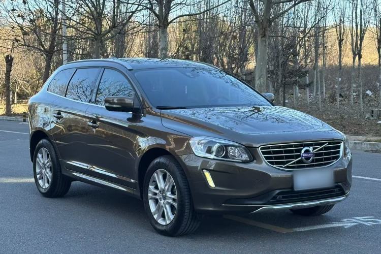 Used Volvo XC60 2016 T5 Smart Upgrade Model
