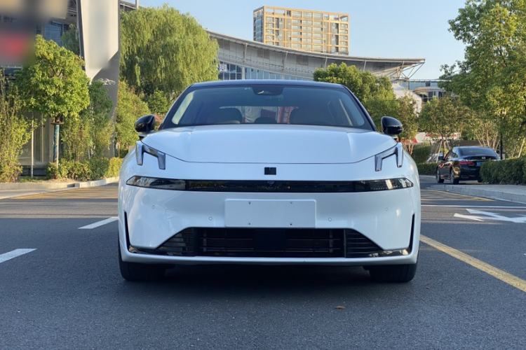 Used Lynk & Co 07 2024 EM-P 126 Long-Range Halo