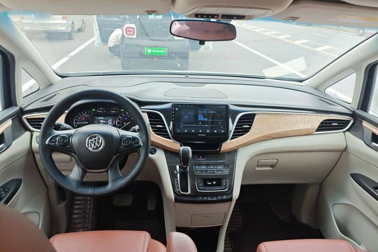 Used Buick GL8 2017 ES 28T Comfort Model China V Standard
