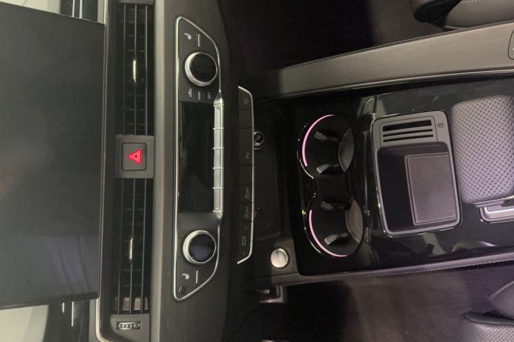 TDK.VehicleDetails.img