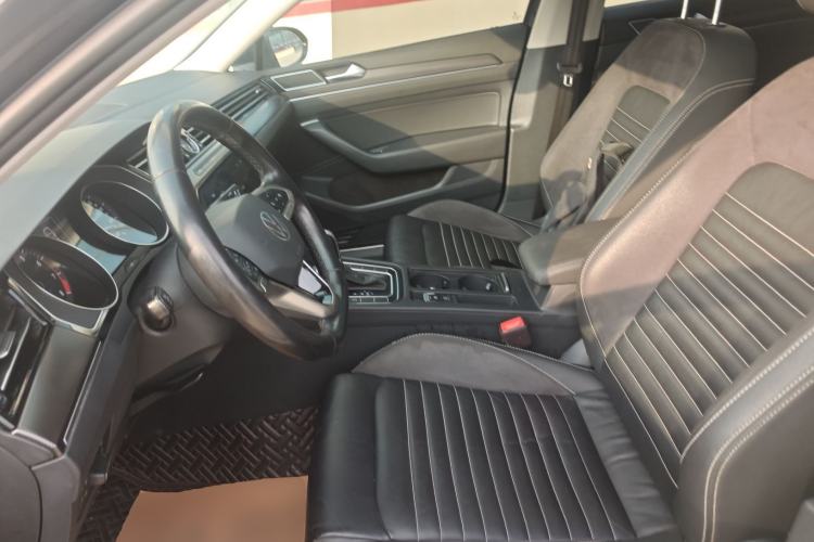 Used Volkswagen Magotan 2020 330TSI DSG Leading Model
