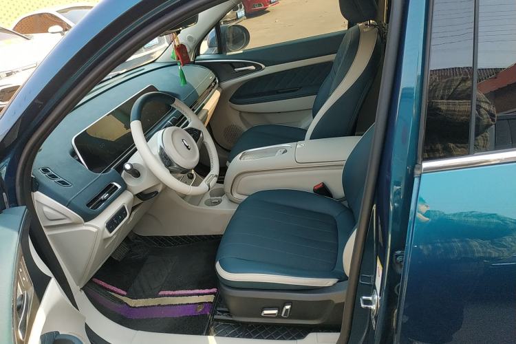 Used ORA Good Cat 2023 401 km Standard Range Comfort Version Lithium Iron Phosphate