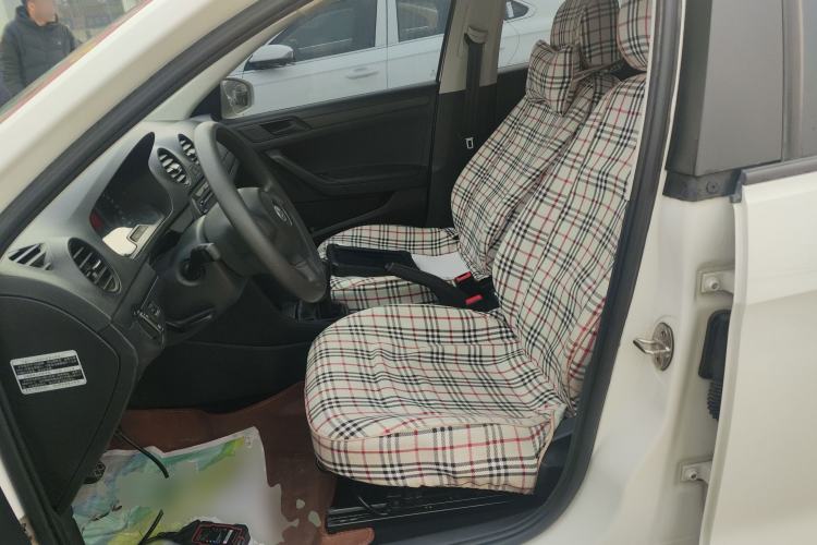 Used Volkswagen Jetta 2015 Value Edition 1.6L Manual Fashionable Style