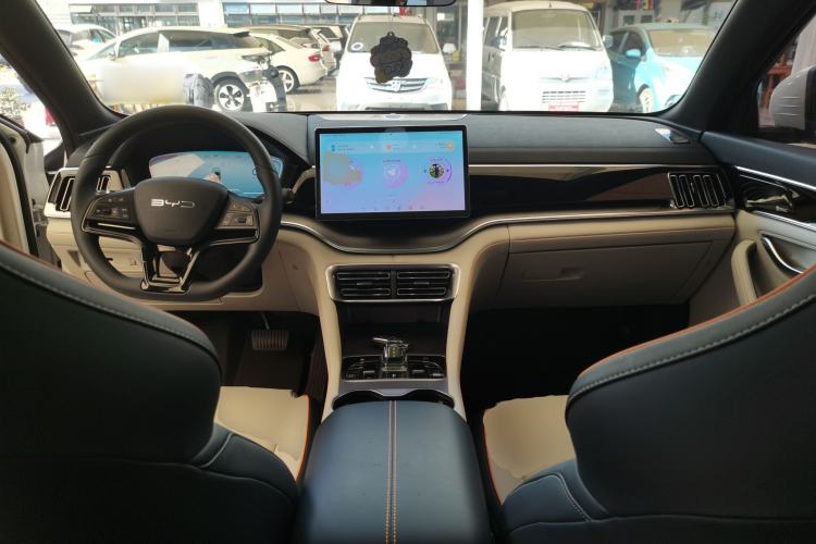 Used BYD Song PLUS New Energy 2023 Champion Edition DM-i 110KM Flagship Model
