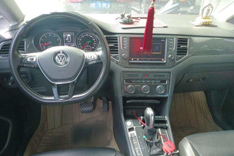 Used Volkswagen Golf Sportsvan 2016 230TSI Automatic Luxury Version
