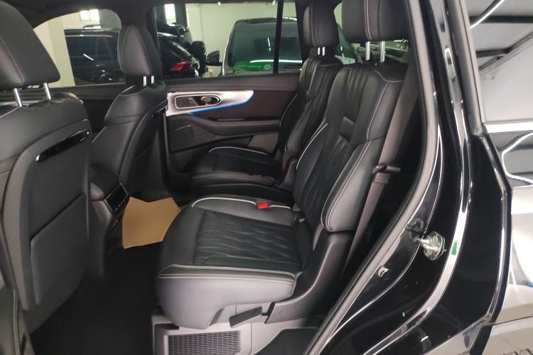 Used GAC Trumpchi GS8 2022 Double-Energy Series 2.0TM Two-Wheel Drive Prestige Edition (6 Seats)
