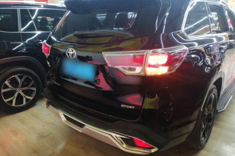 Used Toyota Highlander 2015 2.0T Two-Wheel Drive Luxury Edition 7 Seats