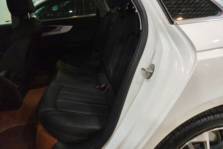 Used Audi A4L 2022 40 TFSI Fashion Dynamic Model