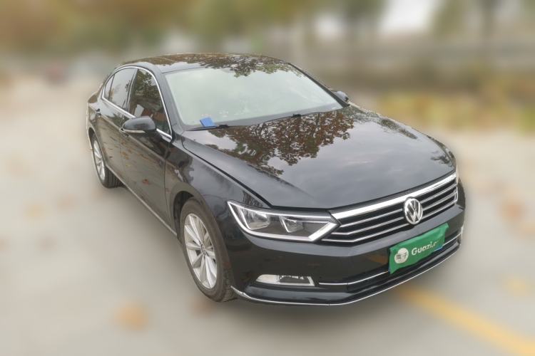 Used Volkswagen Magotan 2017 330TSI DSG Luxury Model
