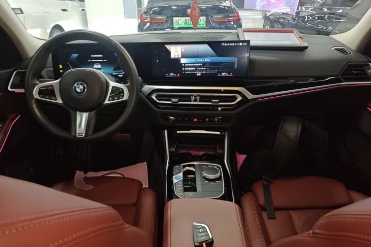 Used BMW i3 2022 eDrive 35 L
