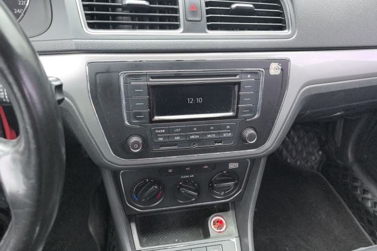 Used Volkswagen Lavida 2015 1.6L Manual Comfort Edition
