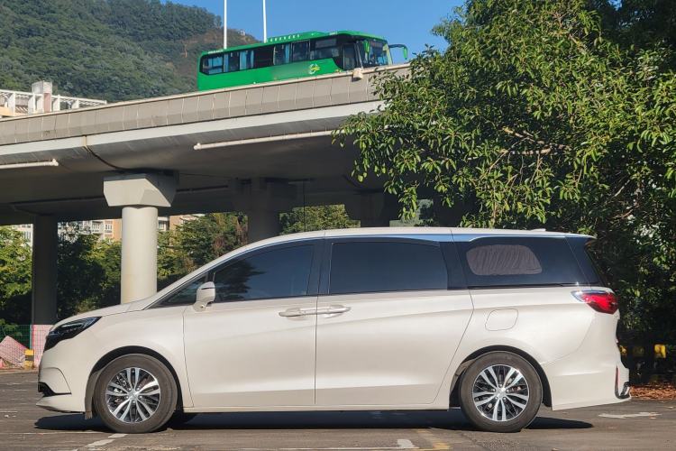 Used Buick GL8 2022 ES Landtrek 653T Comfort Edition
