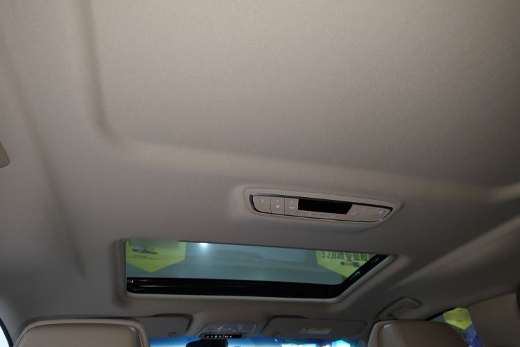 Used Buick GL8 2023 ES Lu Zun Deluxe Model
