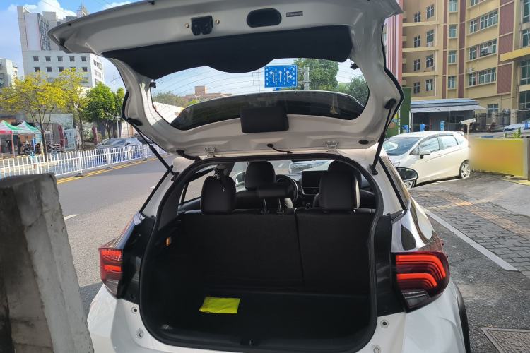 Used Toyota YARiS L 2020 X-Trail X 1.5L CVT Leading Edition
