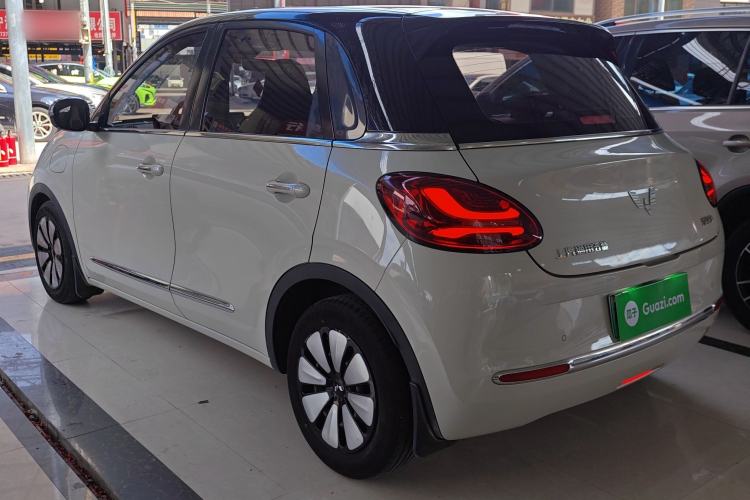 Used Wuling Bingo 2023 333 km Lingxi Connected Version
