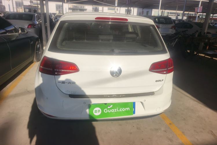 Used Volkswagen Golf 2016 1.6L Automatic Fashion Model
