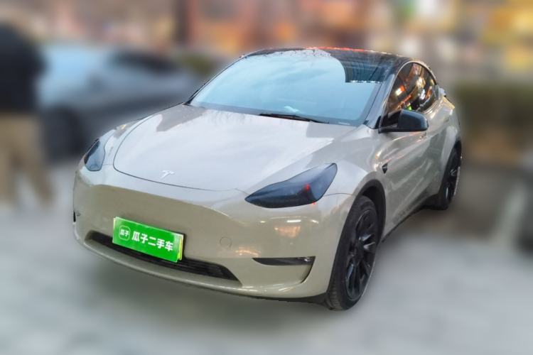 Used Tesla Model Y 2022 Long-Range All-Wheel-Drive Version