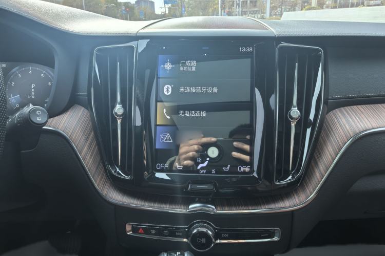 Used Volvo XC60 2021 T5 4x4 Smart Luxury Edition
