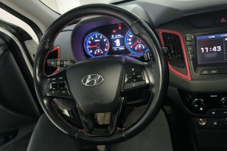 Used Hyundai ix25 2017 1.4T Automatic Smart Version
