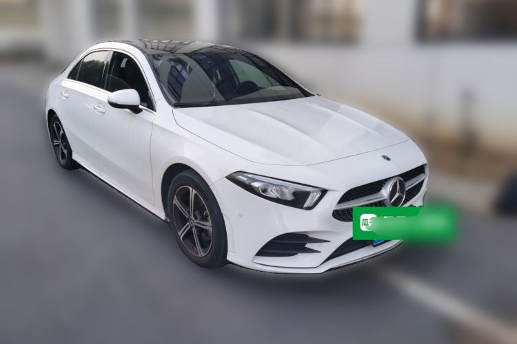 Used Mercedes-Benz A-Class 2022 Revised Version A 200 L Sport Sedan Fashionable Style
