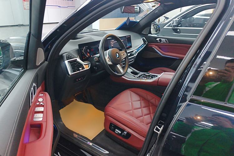 Used BMW X5 2023 xDrive 40Li M Sport Night Edition Package
