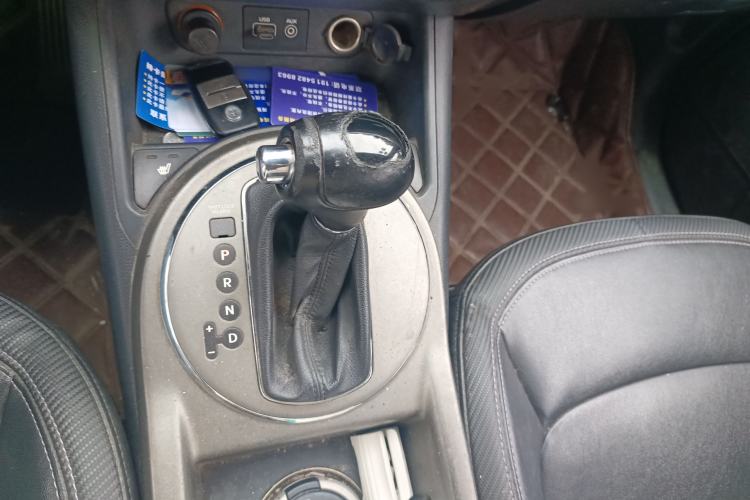 Used Kia Sportage R 2015 2.0L Automatic Two-Wheel Drive DLX Model
