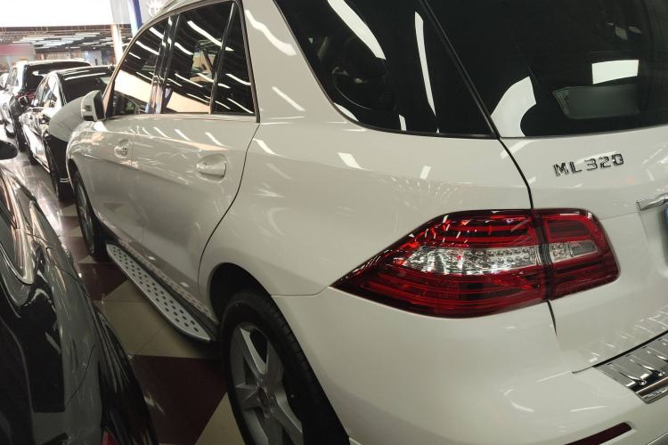 Used Mercedes-Benz M-Class 2015 ML 320 4MATIC
