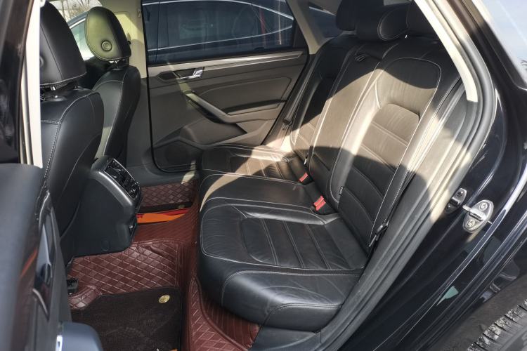 Used Volkswagen Passat 2017 330TSI DSG Luxury Edition
