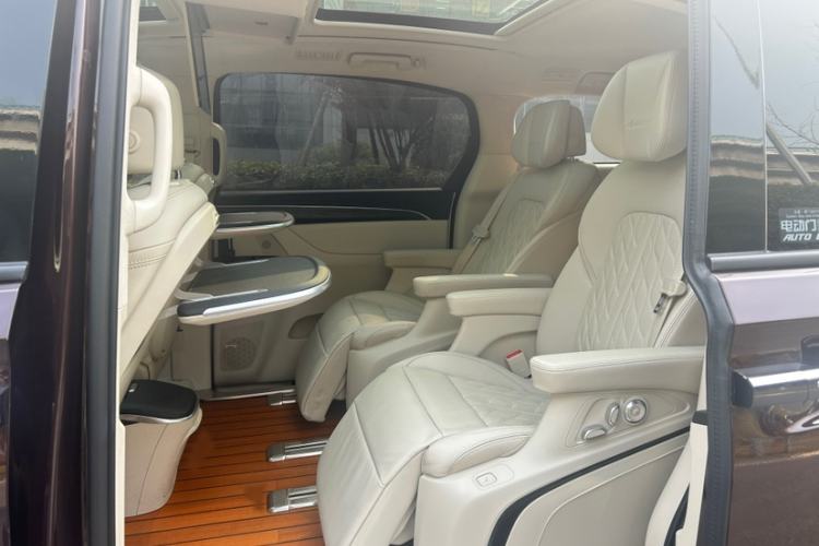 Used Buick GL8 2020 Avenir Avia 7-Seater Deluxe Edition
