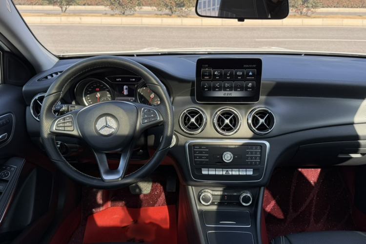 Used Mercedes-Benz GLA 2018 GLA 200 Fashion Model