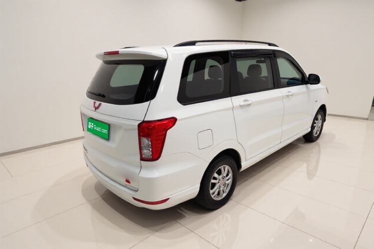 Used Wuling Hongguang 2019 1.5L S Comfort Edition China VI LAR
