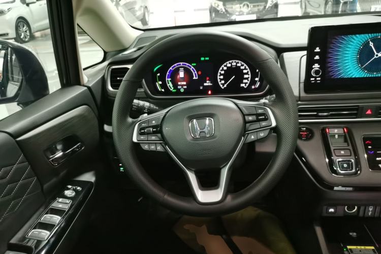 Used Honda Elysion 2024 2.0L eHEV Luxury Edition
