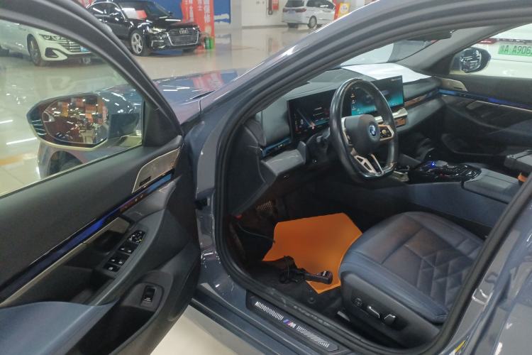 Used BMW i5 2024 eDrive 35L Luxury Model with M Sport Package