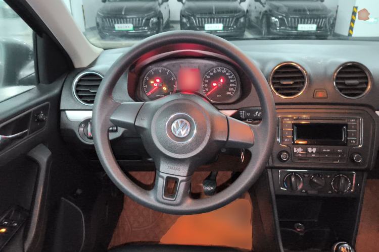 Used Volkswagen Jetta 2013 1.6L Manual Comfort Model
