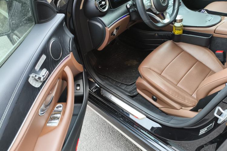 Used Mercedes-Benz E-Class 2019 E 300 L Sporty and Stylish Model
