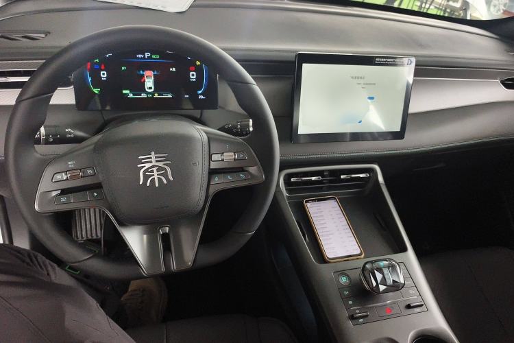 Used BYD Qin PLUS 2025 DM-i Smart Drive 55KM Leading Model
